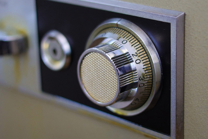 金庫の鍵トラブル 慌てずにキーステーションへ！